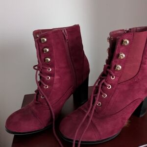 Chic Burgundy Lace-Up Ankle Boots